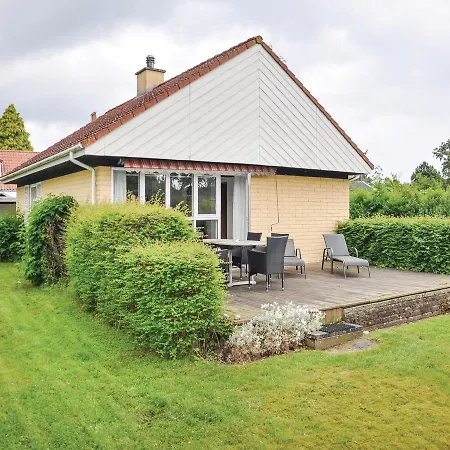 Three-bedroom Holiday In *